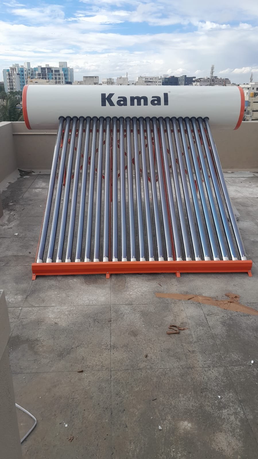 Kamal Solar ETC Water Heater With Air Vent Technology - Image 5