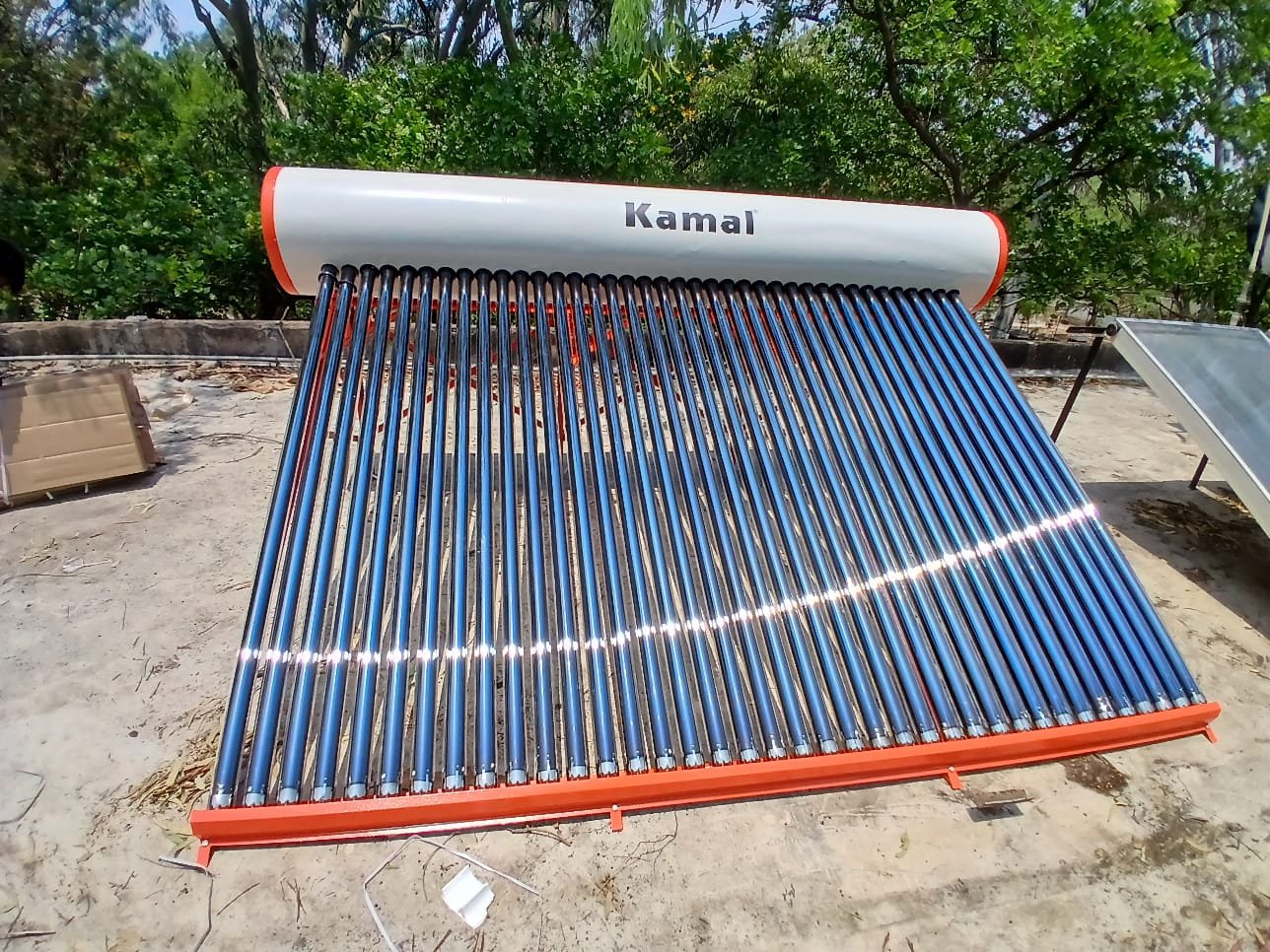 Kamal Solar ETC Water Heater With Air Vent Technology - Image 6