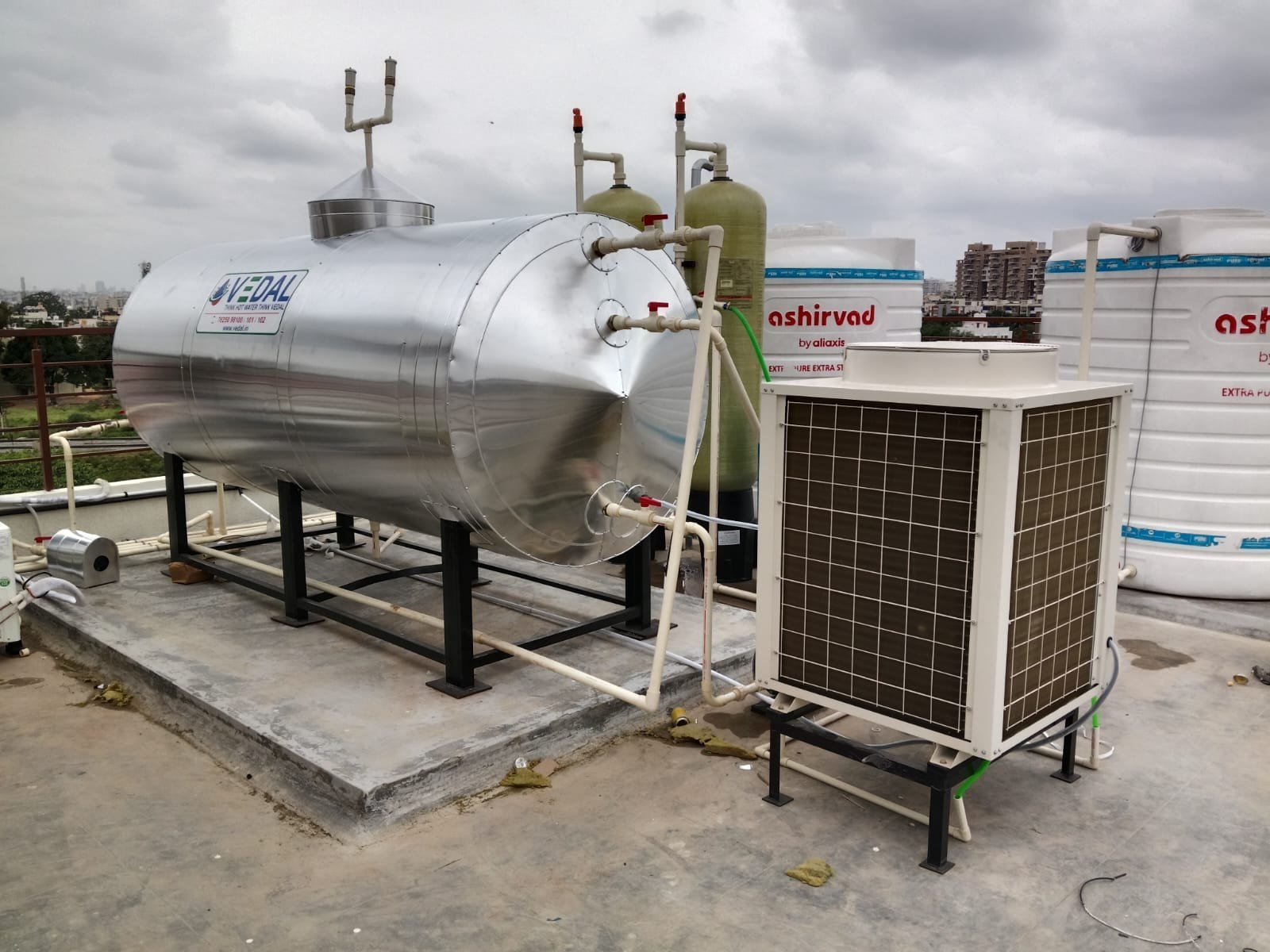 Vedal VET 3HP Resort Heat Pump
